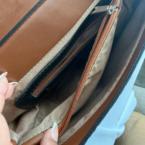 Brown and Cream Shoulder Bag - Picture 7 of 7